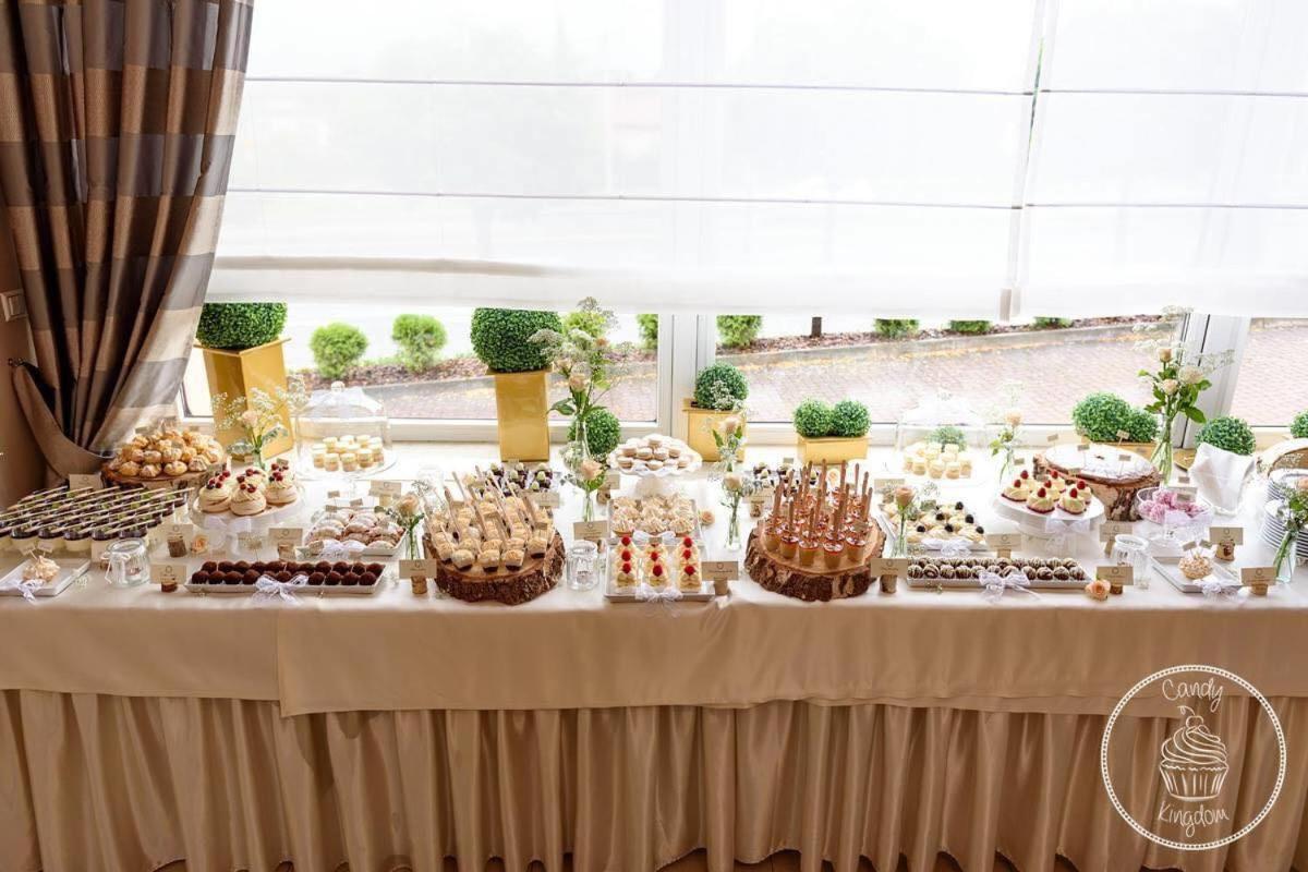 Hotel Magnolia Sitkowka-Nowiny Kültér fotó